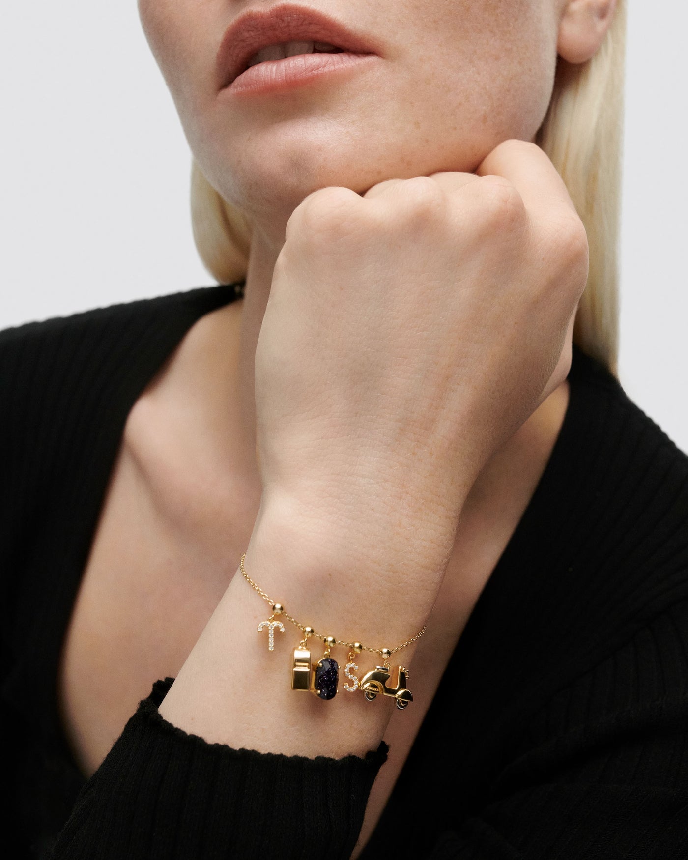 Gemini Star Sign Charm 791938