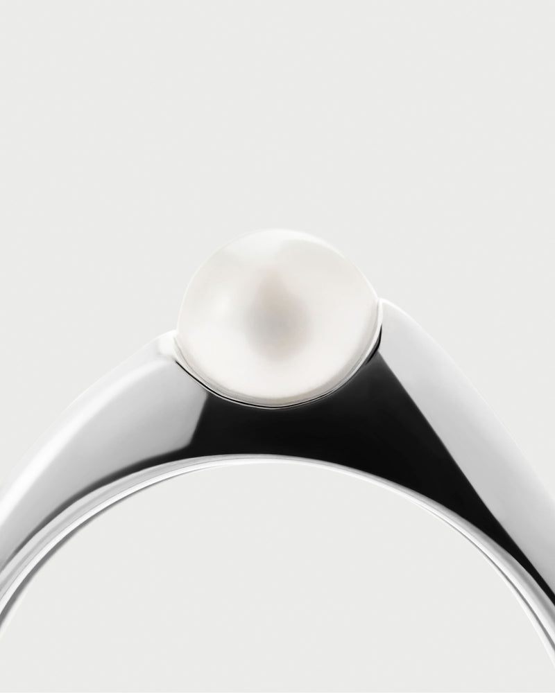 La Perla Maris Ring - 
  
    Freshwater Pearl / Rhodium Plating
  
