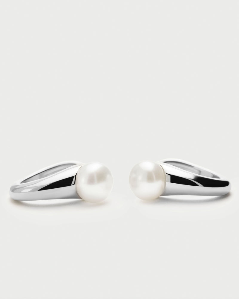 La Perla Ondine Hoops - 
  
    Freshwater Pearl / Rhodium Plating
  
