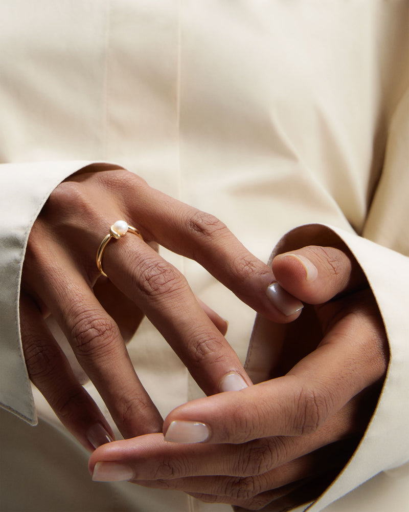 Bague Aura avec perle - 
  
    Perle Naturelle / Plaqué Or 18K
  
