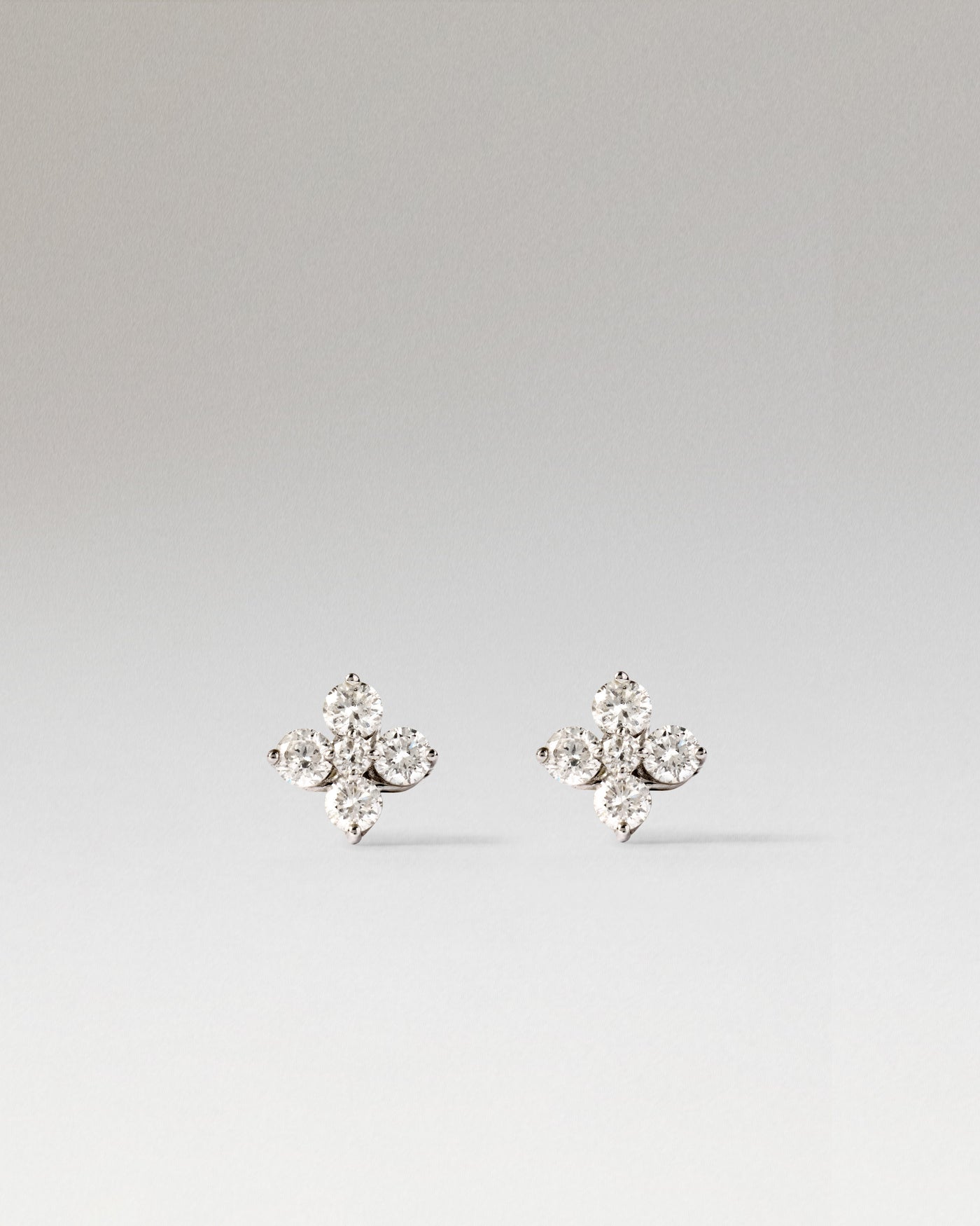 Diamonds and White Gold Maggie Single Earring - 
  
    Diamonds / 18K White Gold
  
