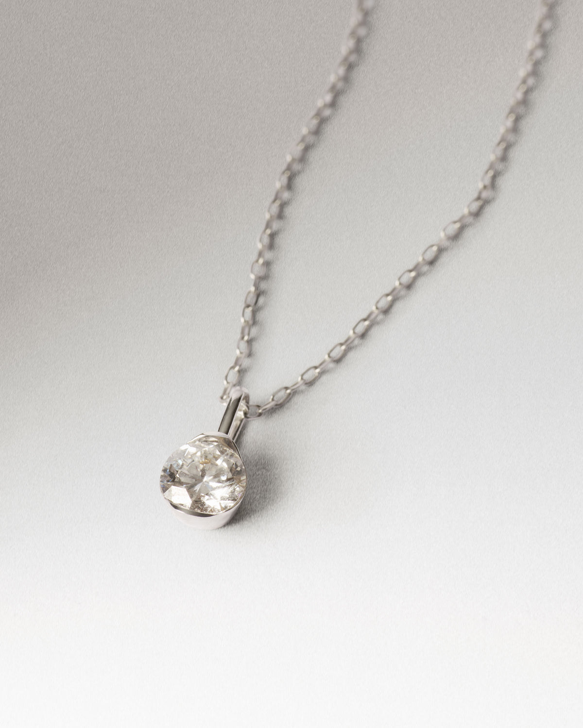 Diamond and white gold Grace pendant - Diamonds / 18K White Gold