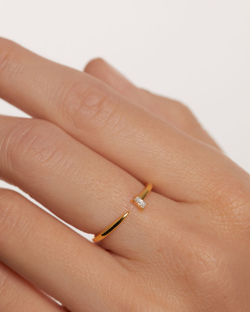 Anillo Suzi - 
  
    Plata de Ley / Baño de Oro 18K
  
