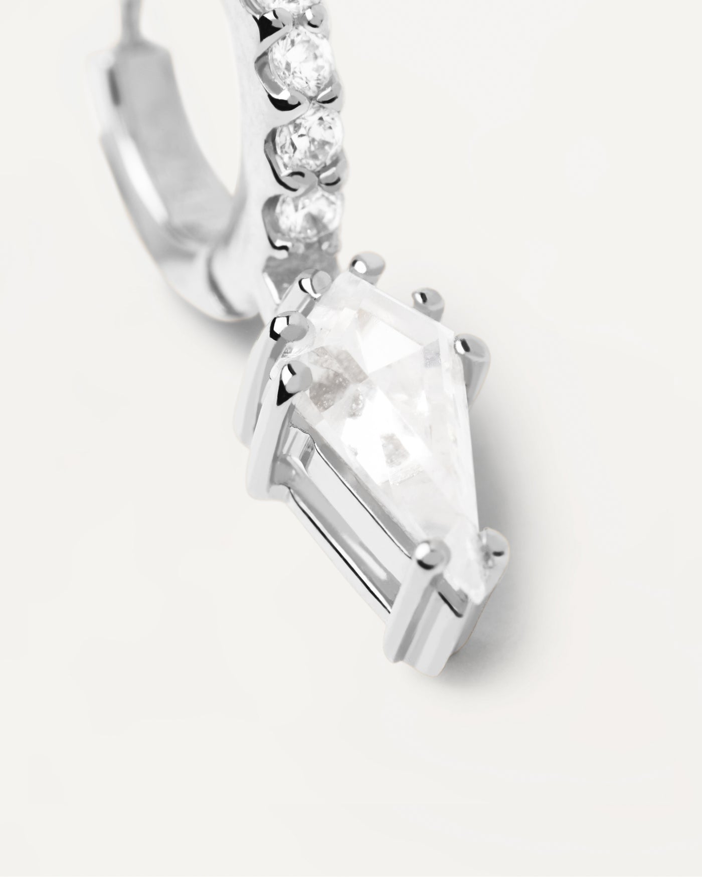 Manila Single Silver Earring - 
  
    Rhodium silver plating
  
