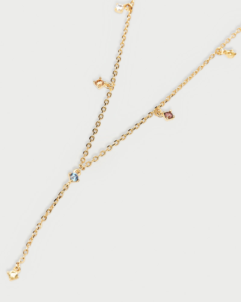 Dainty chain necklace in gold-plated silver with five color stones
